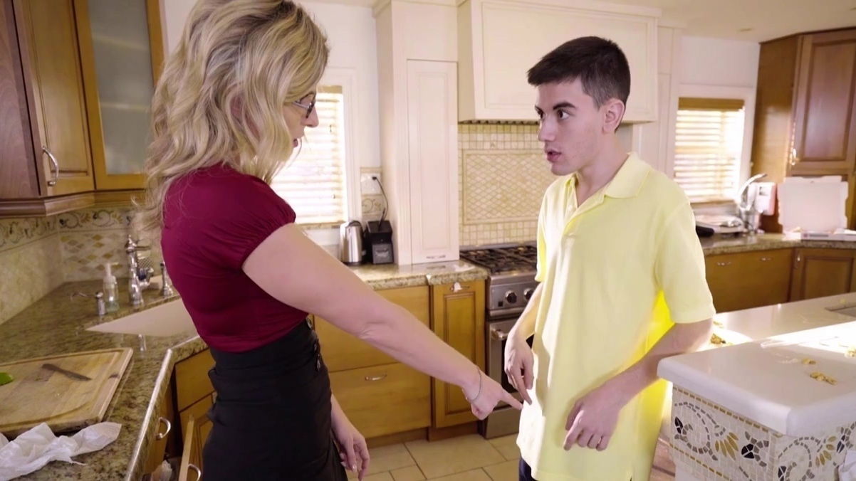 Sexy Slim Busty Blonde MILF Tempts Stepson's Friend Gonzo Fuck Kitchen