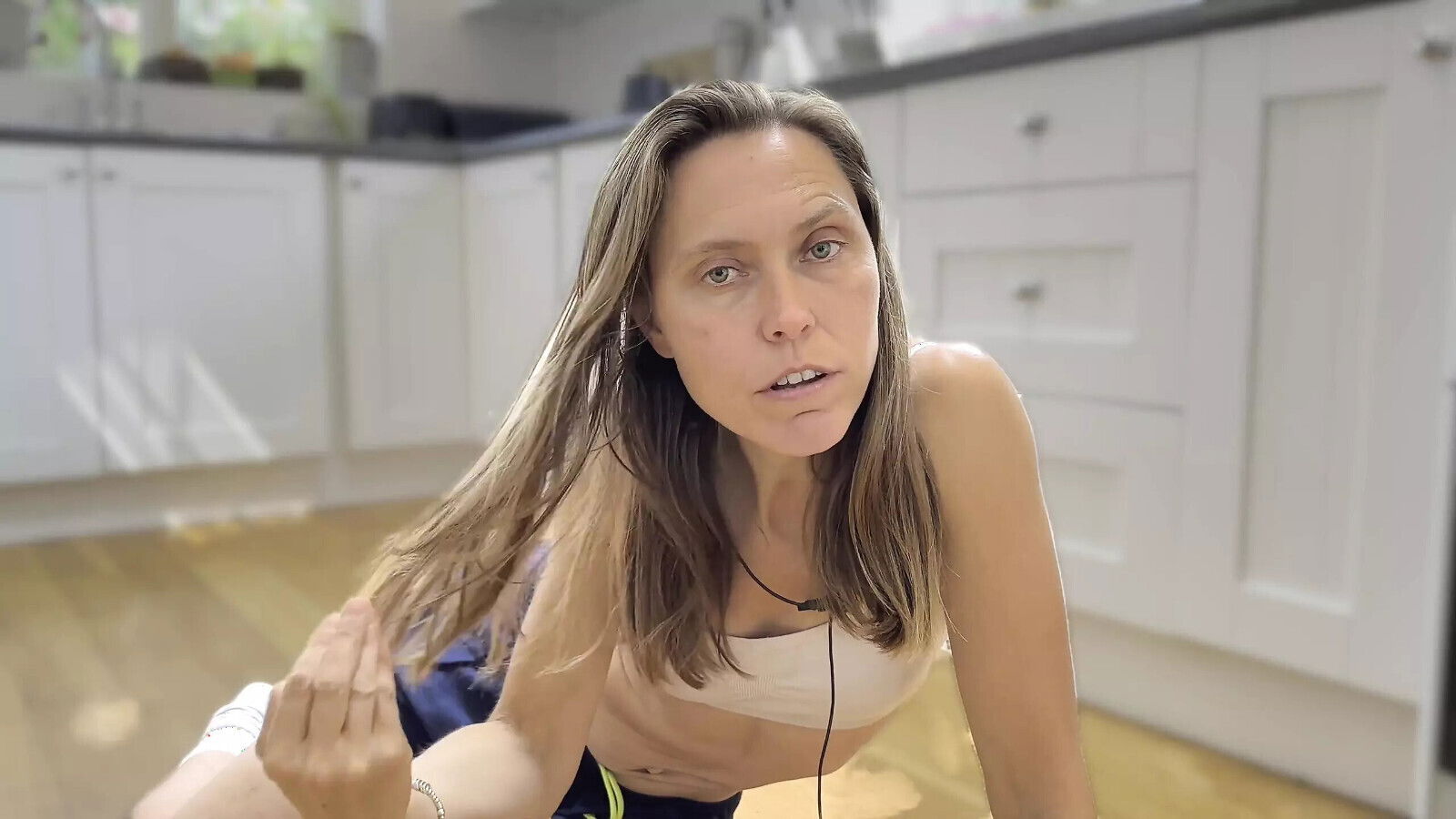 Bubble Blowing Fetish Chewing Tease