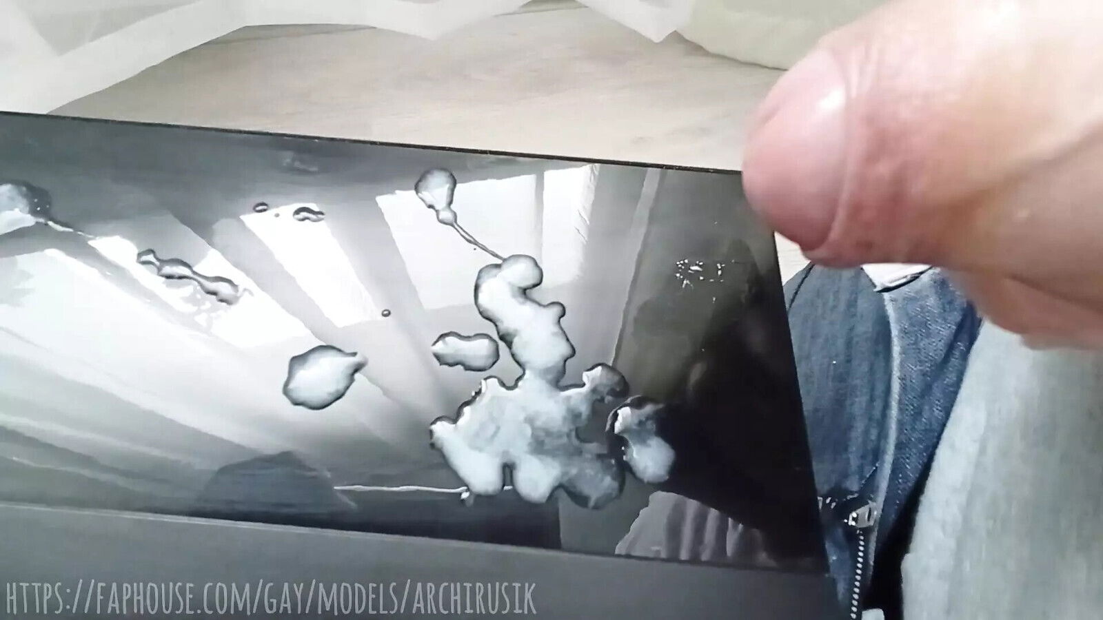 Favorite gobble powerful cumshot