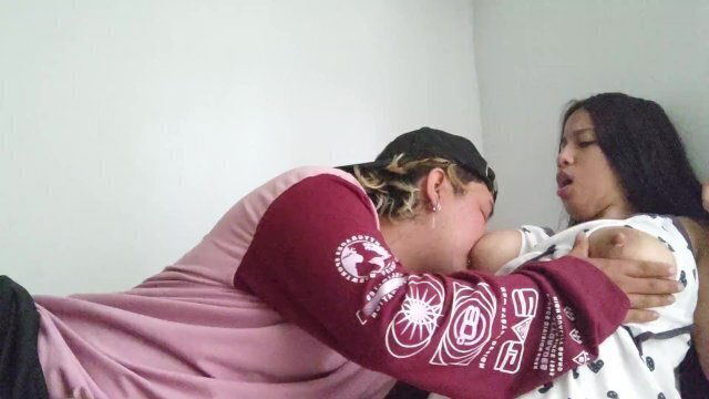 Daniel puede parar chupar tetas hoy!