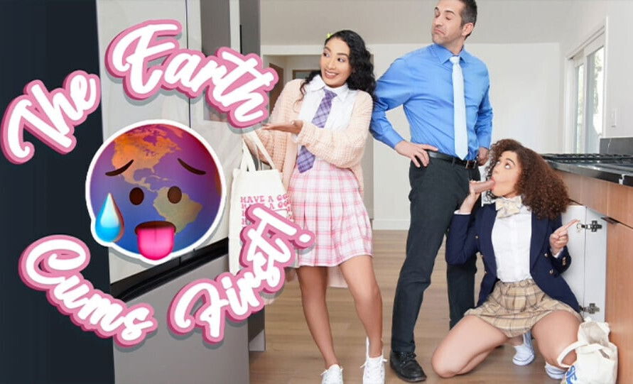 Schoolgirls Sarah Lace Willow Ryder Suck Their Teacher's Like Vacuum Cleaner FreeUse Fantasy