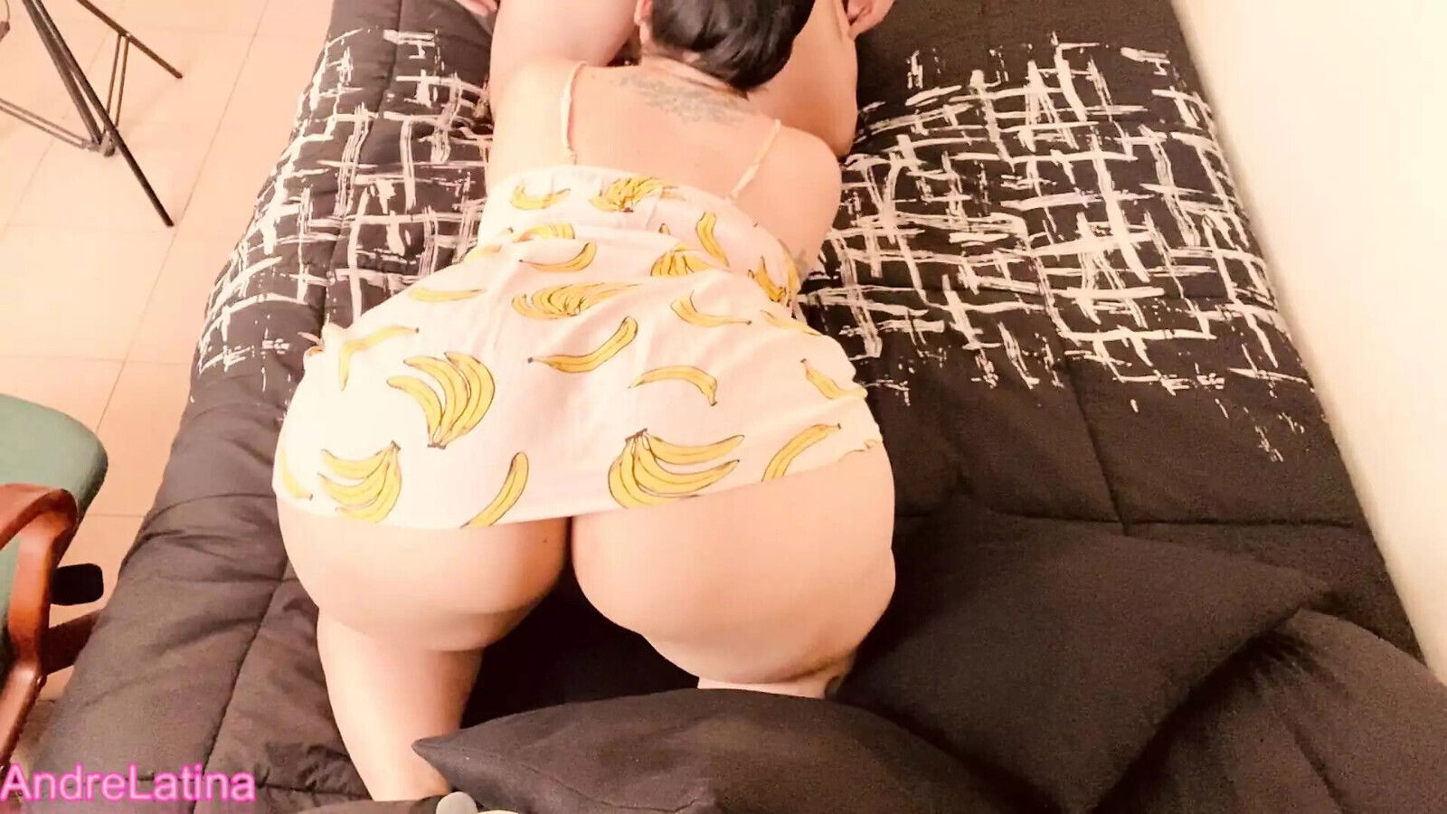 stay sleep step cousin's house take advantage fact they leave alone