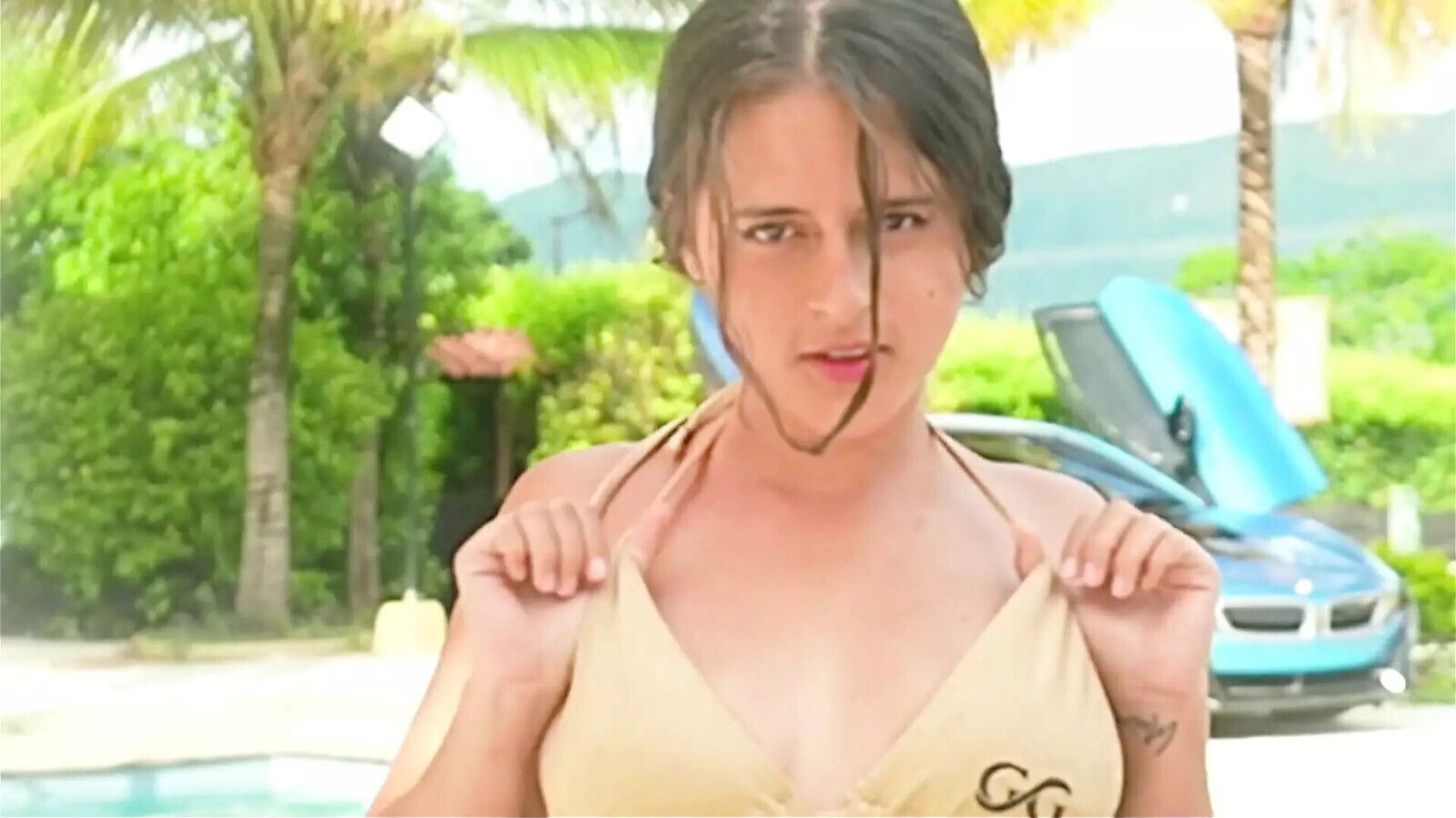 masturbation under pool GGmansion