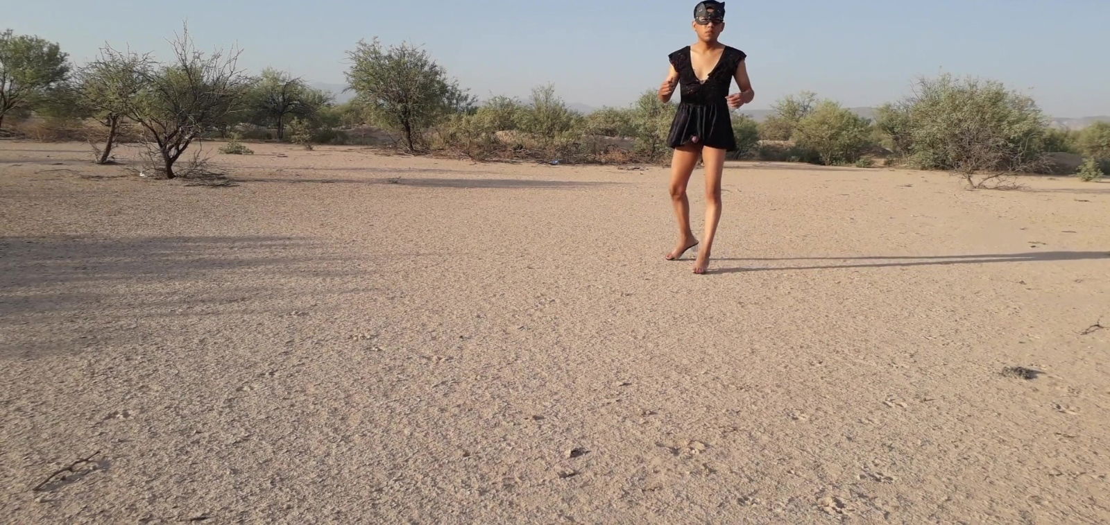 Hermosa Trans Minivestido Desnuda Publico Rico Pene Tacones Altos Culo Delicioso