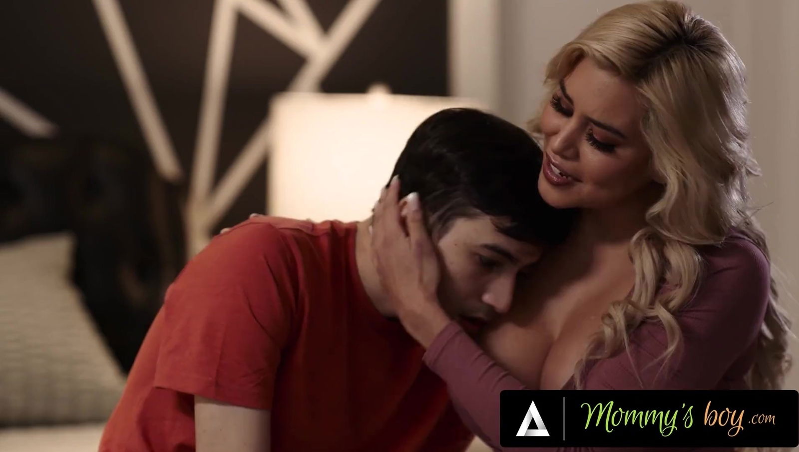 Blonde stepmommy blows dick during taboo session with