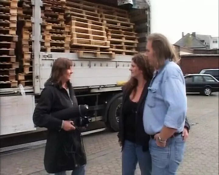 Gorgeous German cougar shoots amateur porn video become porn actress