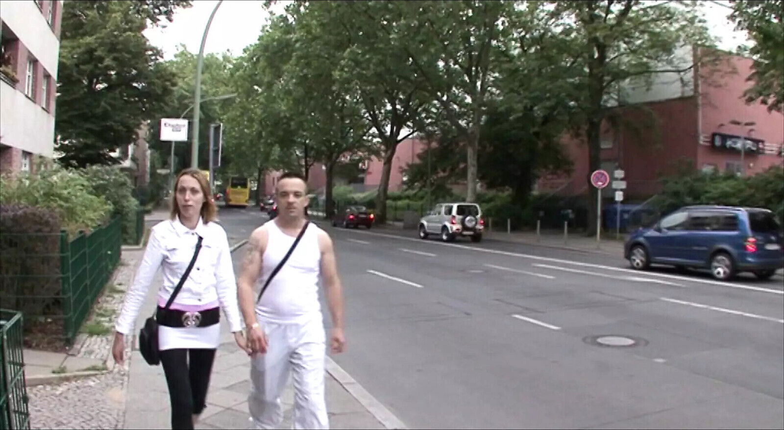 ORDINARY PEOPLE LURED STREET SHOOT PORN