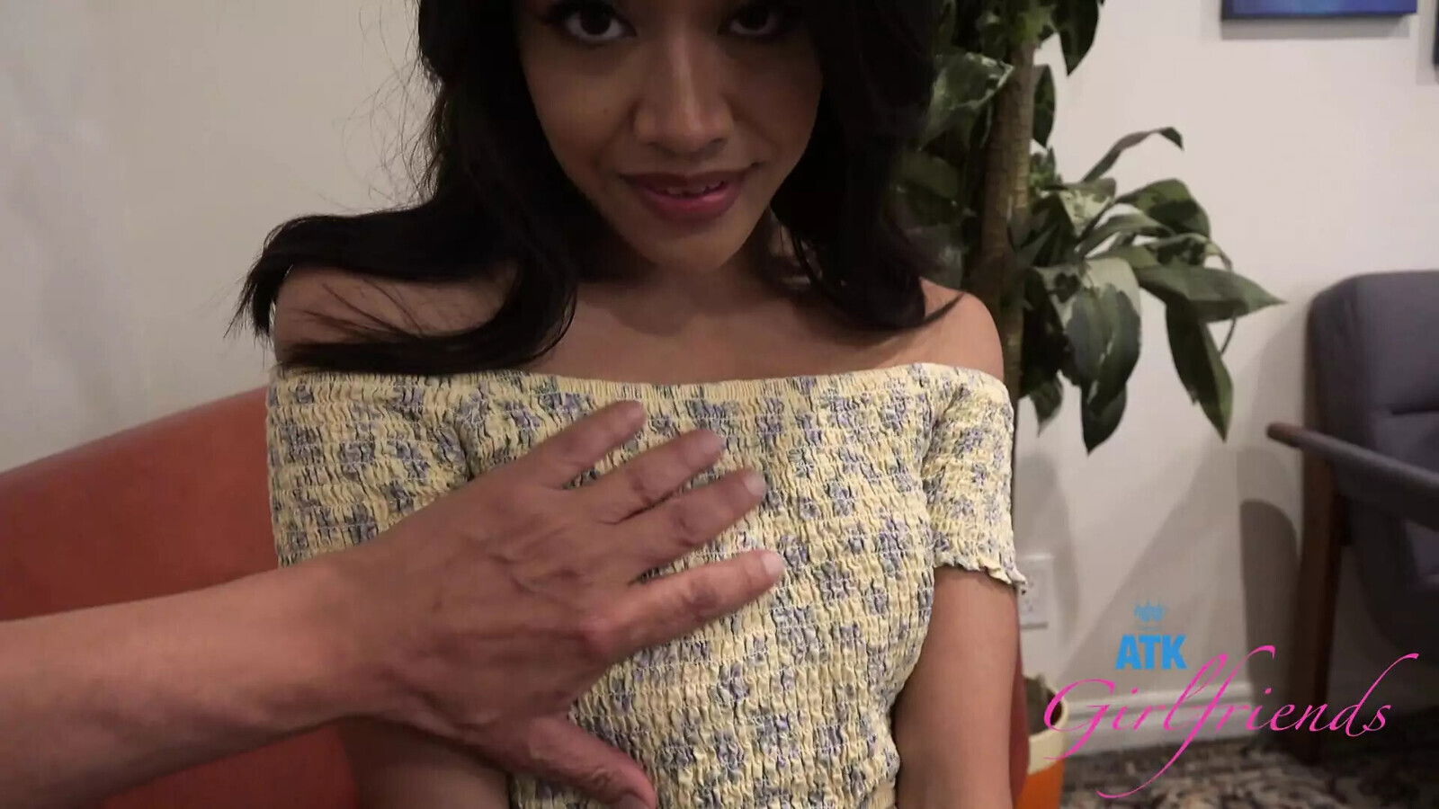 Sweet exotic amateur Jade Kimiko gets creamy pussy licked creams