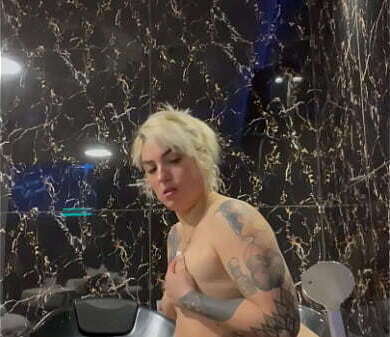 wants join with jacuzzi