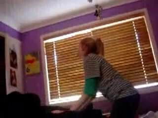 elle aime sa peluche