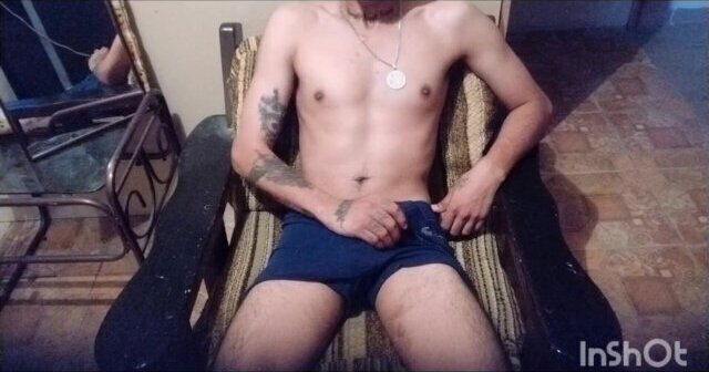 Sacando poca leche quedó después cojer amiga parte