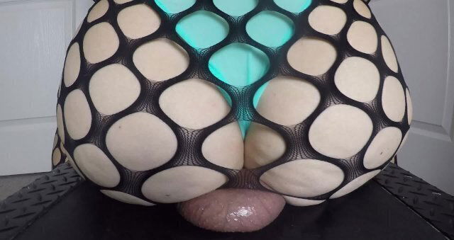 Pawg Mistress balls with beautiful pussy