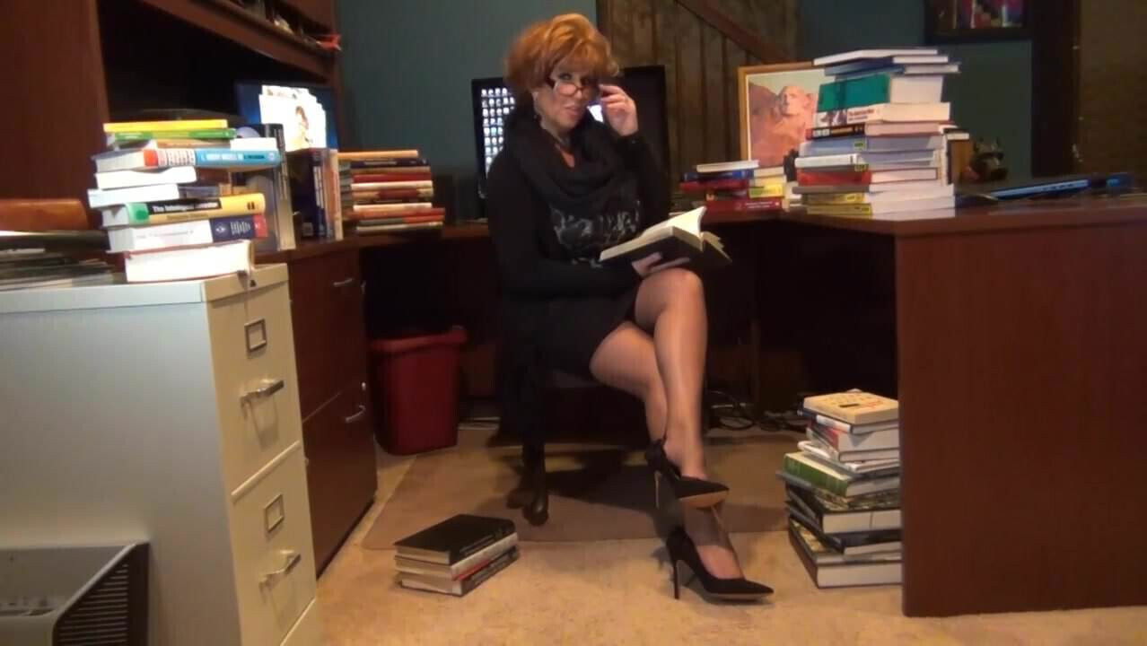 Ginger Librarian