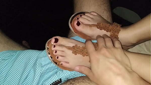 Masaje pies bonitos sandalias corrida mano tierna compa&ntilde_era cuarto ten&iacute_a periodo pudimos follar
