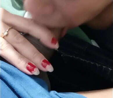 T&aacute_ sono safada tomar leite antes dormir