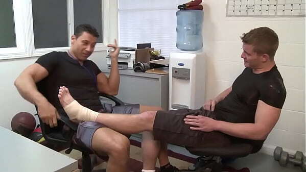 Crush Coach [Robert Damme fucks Riley Price]