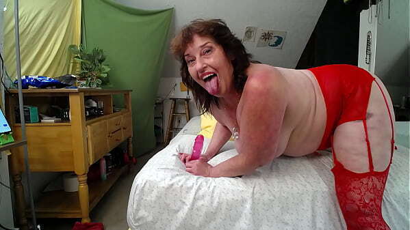 1020 didnt have money gardener, paid &quot_in kind&quot_ with blowjob creamy finish included