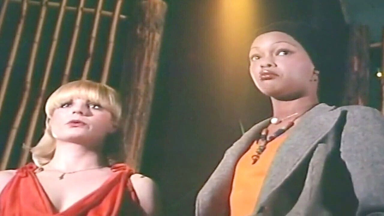 Marilyn Jess stars timeless classic filled with mature European pussy stockings