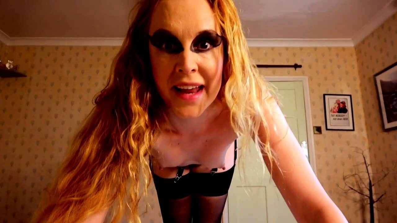 Ariel Anderssen Demon Makes Hers