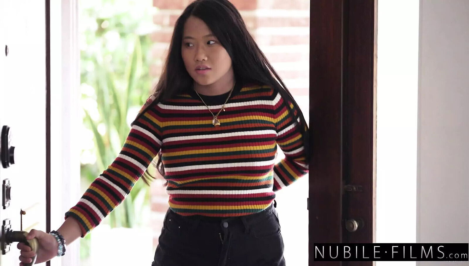 Girlfriends Roommate Acting S40:E27