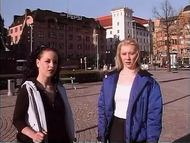 blonde brunette chicks sucking fucking long dick