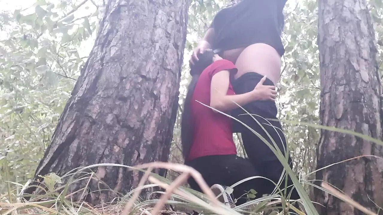 under tree from rain keep warm Lesbian-illusion