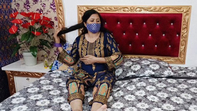 Muslim Mature Milf Masturbating Cucumber