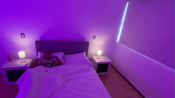 Stepmom shares gets sex- BEhind scenes