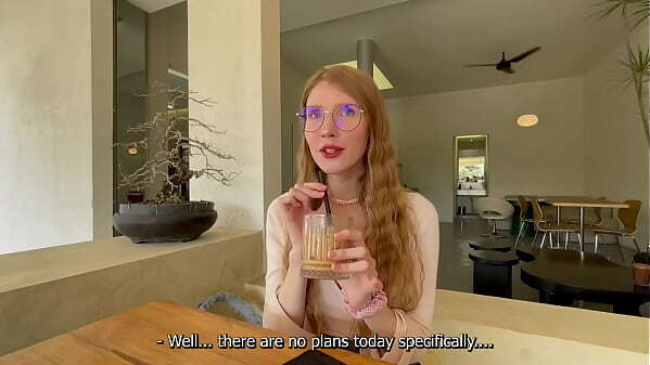 Знакомство кафе закончилось еблей отеле