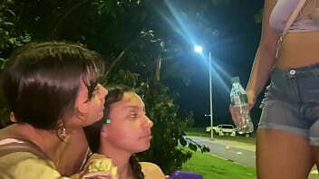 SALGO BUSCAR ALGUIEN PARA FOLLAR PORQUE ESTOY CACHONDA FOLLO HERMANASTRA PEQUE&Ntilde_A AMIGA