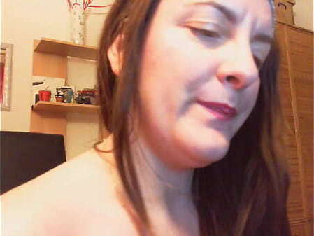 This beautiful Italian milf opens wide lets lick ready enjoy with her?