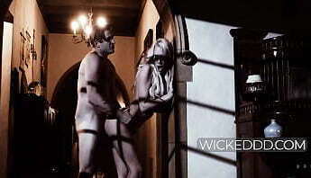 Simping Land Lady Fucks Enigmatic Traveler