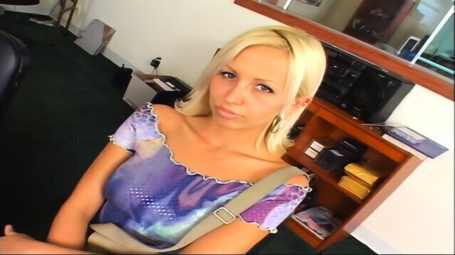 Natasha Dolling Breakin' (60fps Enhanced)