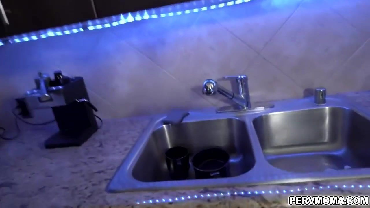 Aurelly Rebel Gorgeous Milf Blowjob Stepson