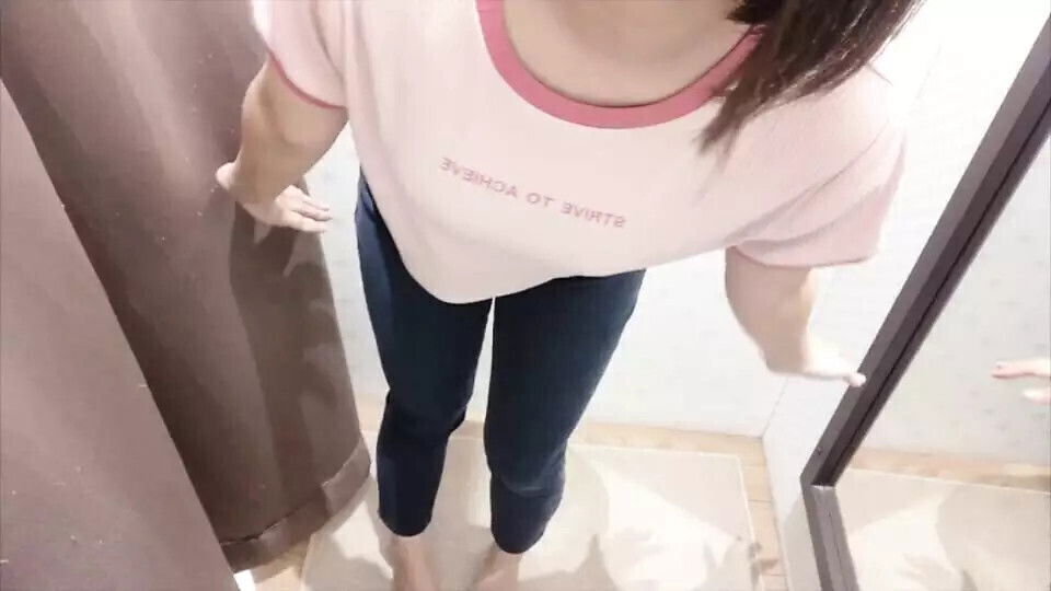 I masturbate in the fitting room, but what if the clerk finds out?