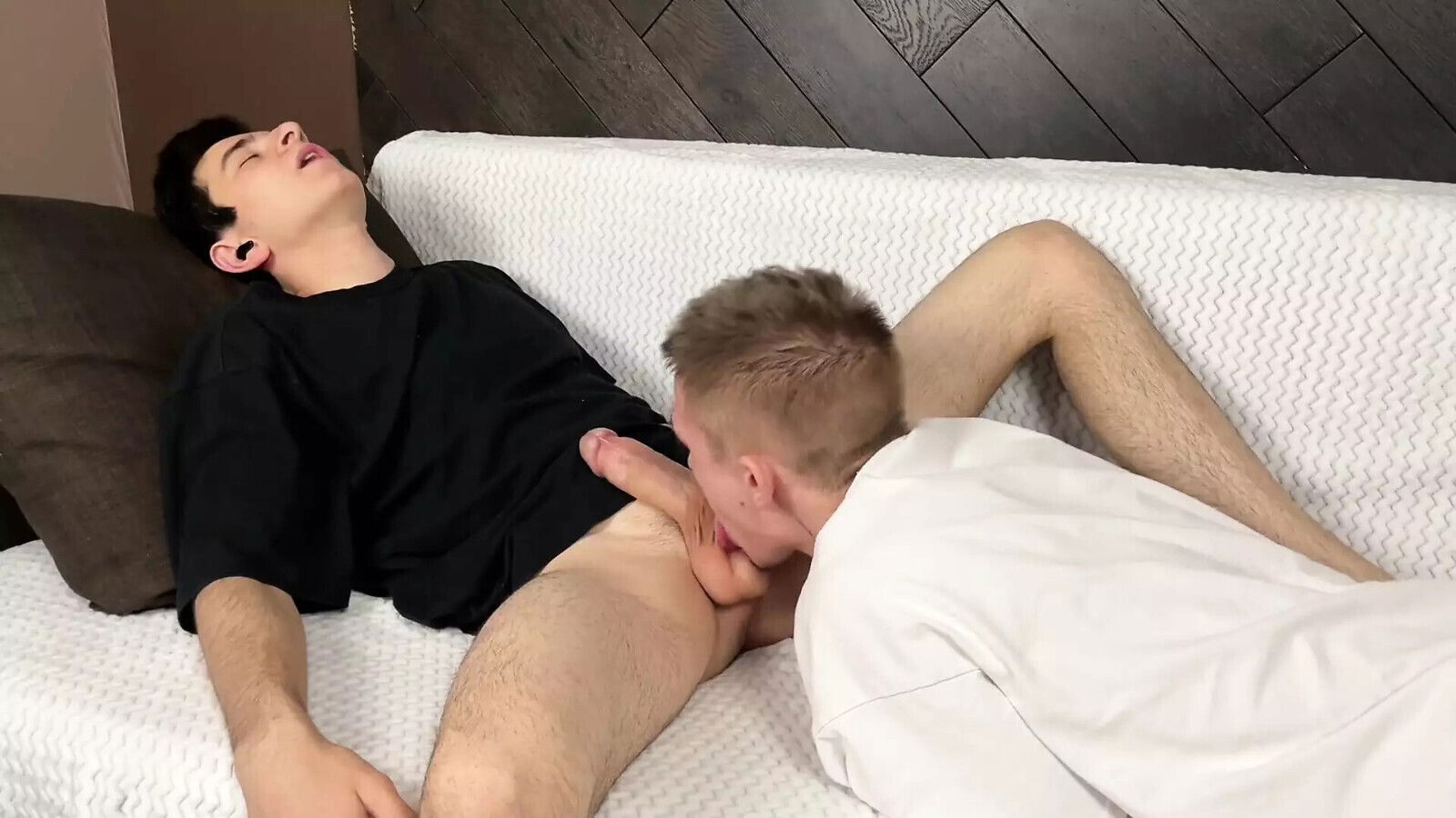 Cumshot twink's mouth, juicy blowjob fucked twink mouth