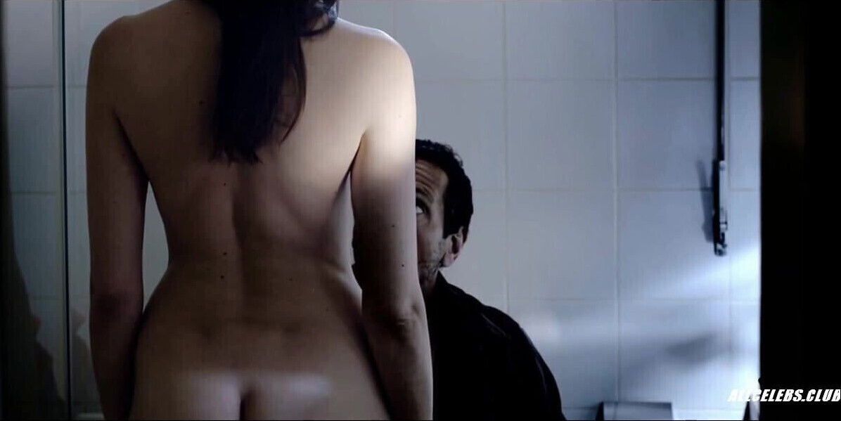 Heloise Godet and Zoe Bruneau in Goodbye to Language