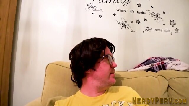 Yorkshire nerd gets head session