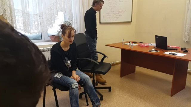 Девушка получила внушенный оргазм