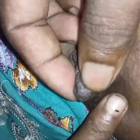 dhire dhire karo meri chut pani nikal wala