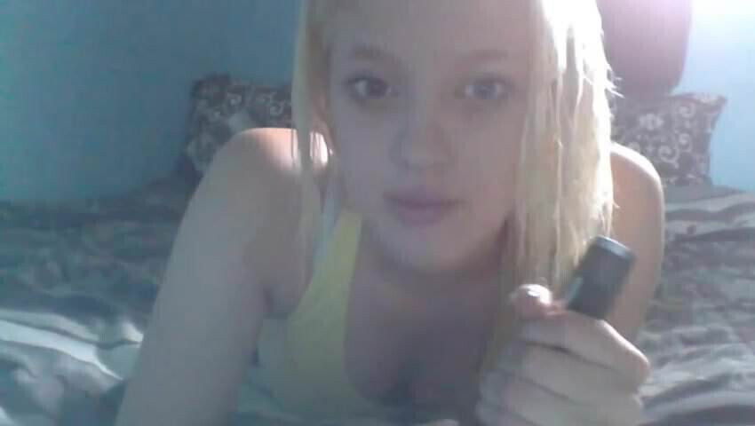 Sexy Blonde Dirty Talk Bate