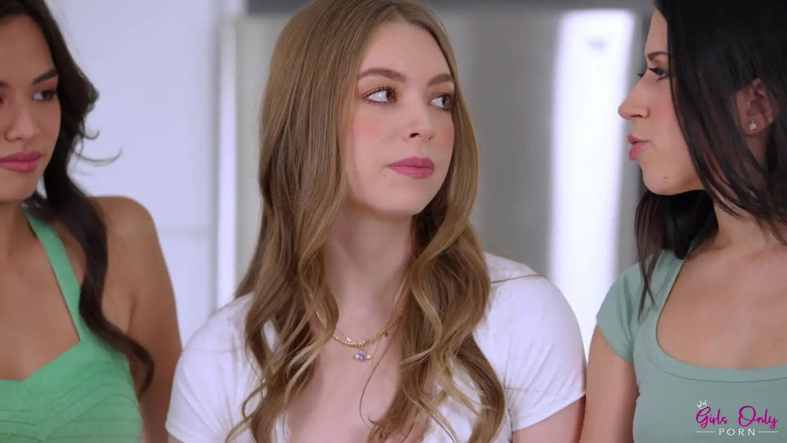 Have Secret, Scarlett Crush Alex Coal Tells Sylv...