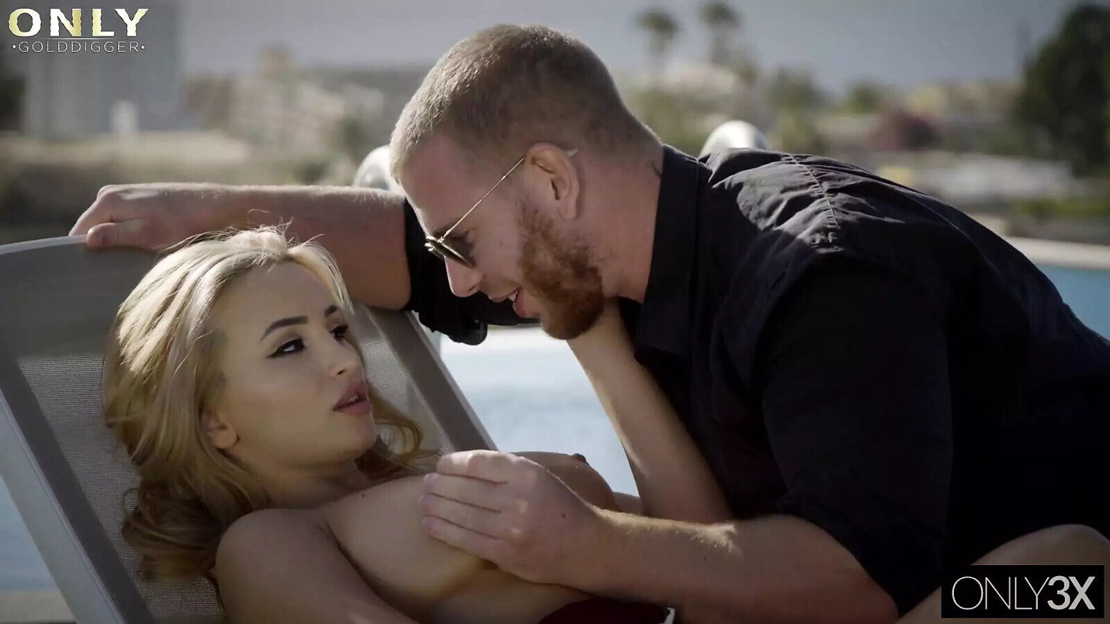 Blonde hottie Alyssia Kent penthouse outdoors Premium version Only Gold Digger from Only3x Network