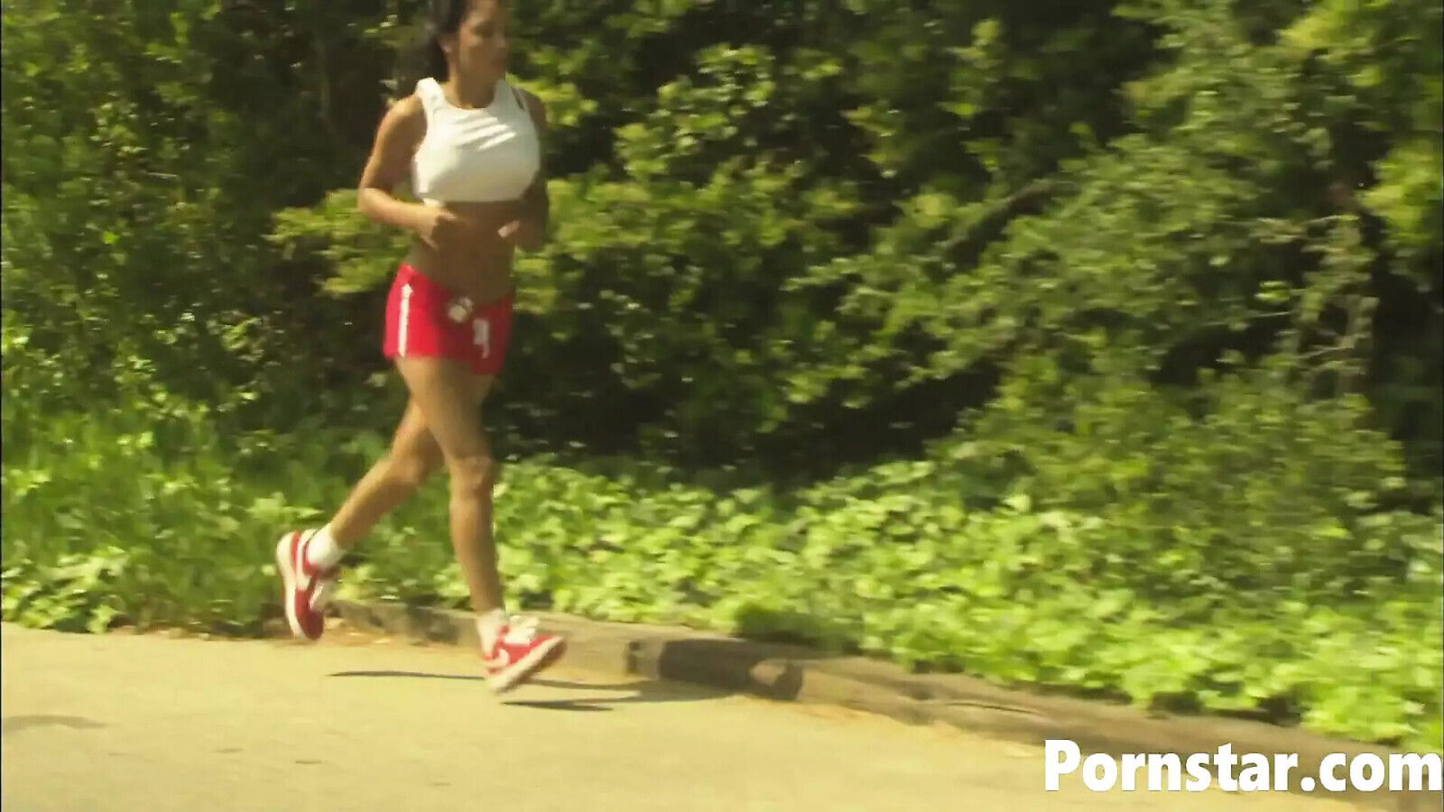 Sexy ebony Marie enjoys nice romantic fuck with