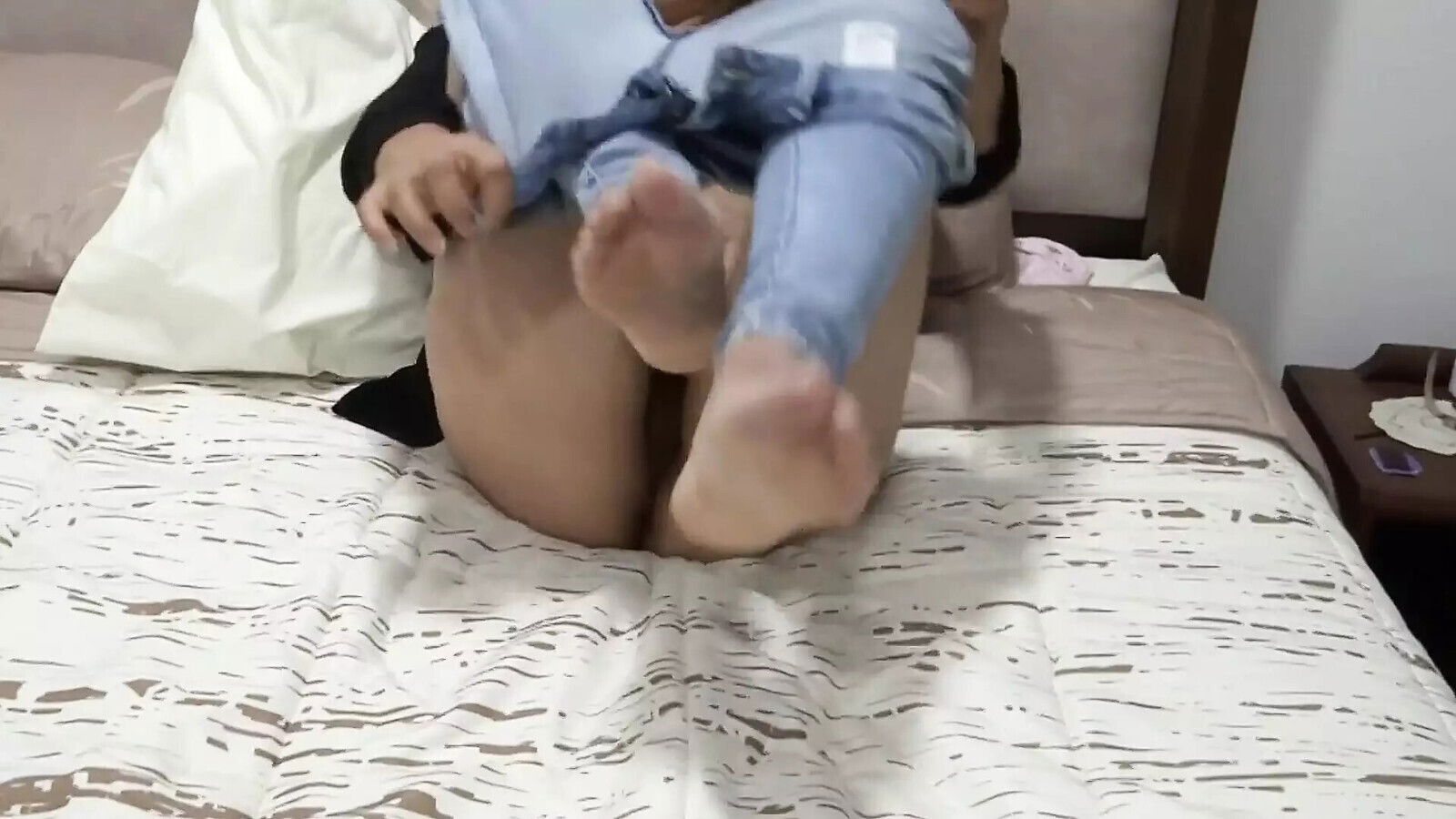 Several intense orgasms watching brother-in-law's masturbating while recording