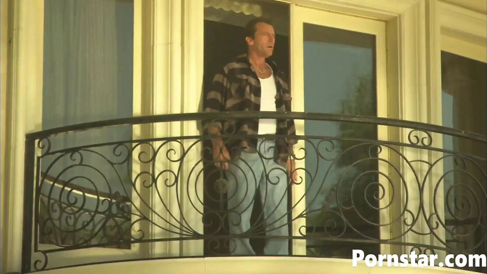 Gorgeous Felicia enjoys romantic fuck session