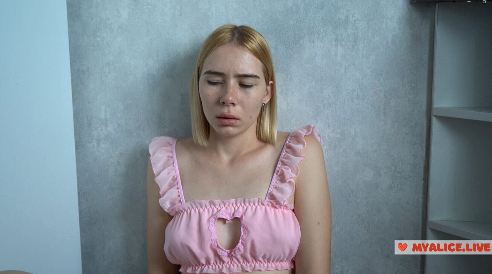 Beautiful Alice orgasm, Beautiful agony