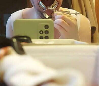 stupid misses speculum hole