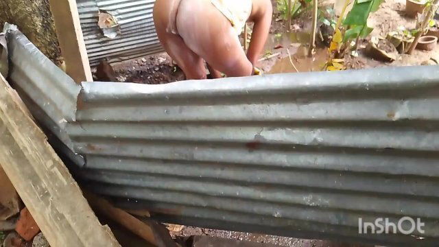 කෙල්ල නානවා lankan village wash room