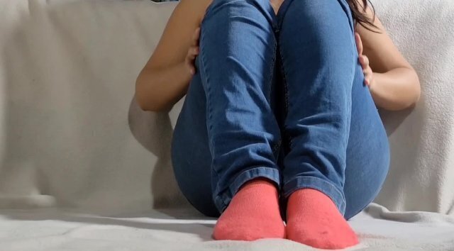 Vuelvo caliente escula masturbo mirando porno!